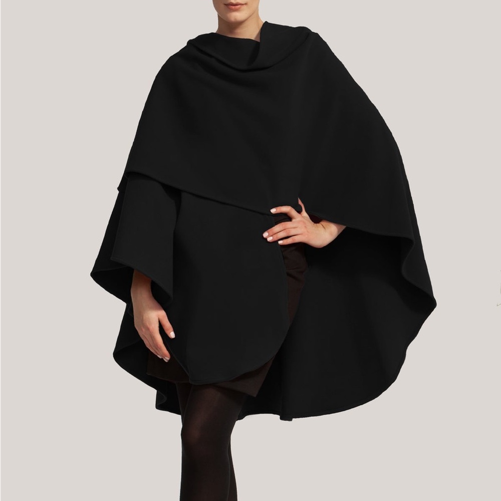 Lanificio Colombia Loro Piana Italy Luxury Double brushed Cashmere Cape, WOW!